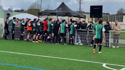 Tour d’honneur après la victoire des seniors contre rennes Breizh