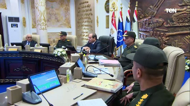 الرئيس السيسي يشهد اختبارات المتقدمين للالتحاق بوظائف في وزارة التربية والتعليم