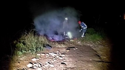 Bombeiros combatem incêndio em colchão no Santa Felicidade