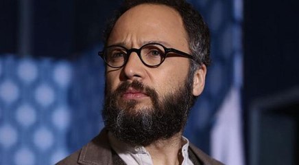 مكسيم خليل يلتزم الصمت