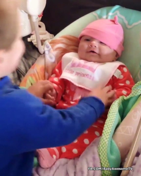 Funny Siblings Baby Playing Together Moments - Awesome Siblings Video