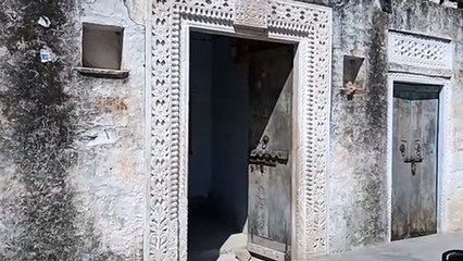 आधुनिकता की भेंट चढ़ा टोडा का ‘झरोखा’