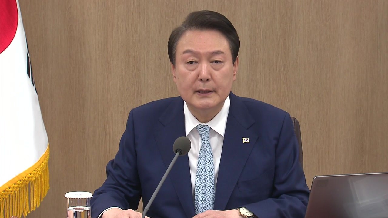 尹 "양곡법, 남는 쌀 강제 매수법"...첫 거부권 행사 / YTN