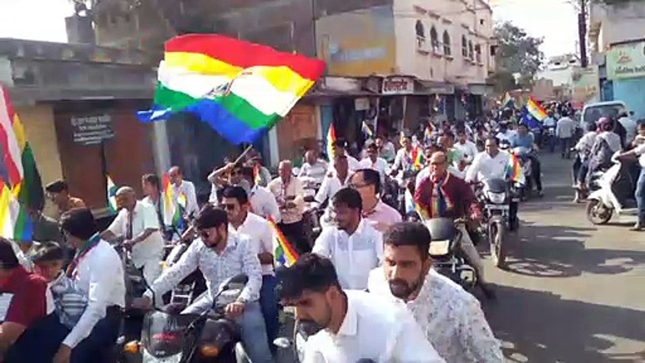 महावीर के जयकारों के साथ वाहन रैली में रुप में शहर में निकले युवा, आज मनाई जाएगी जयंती