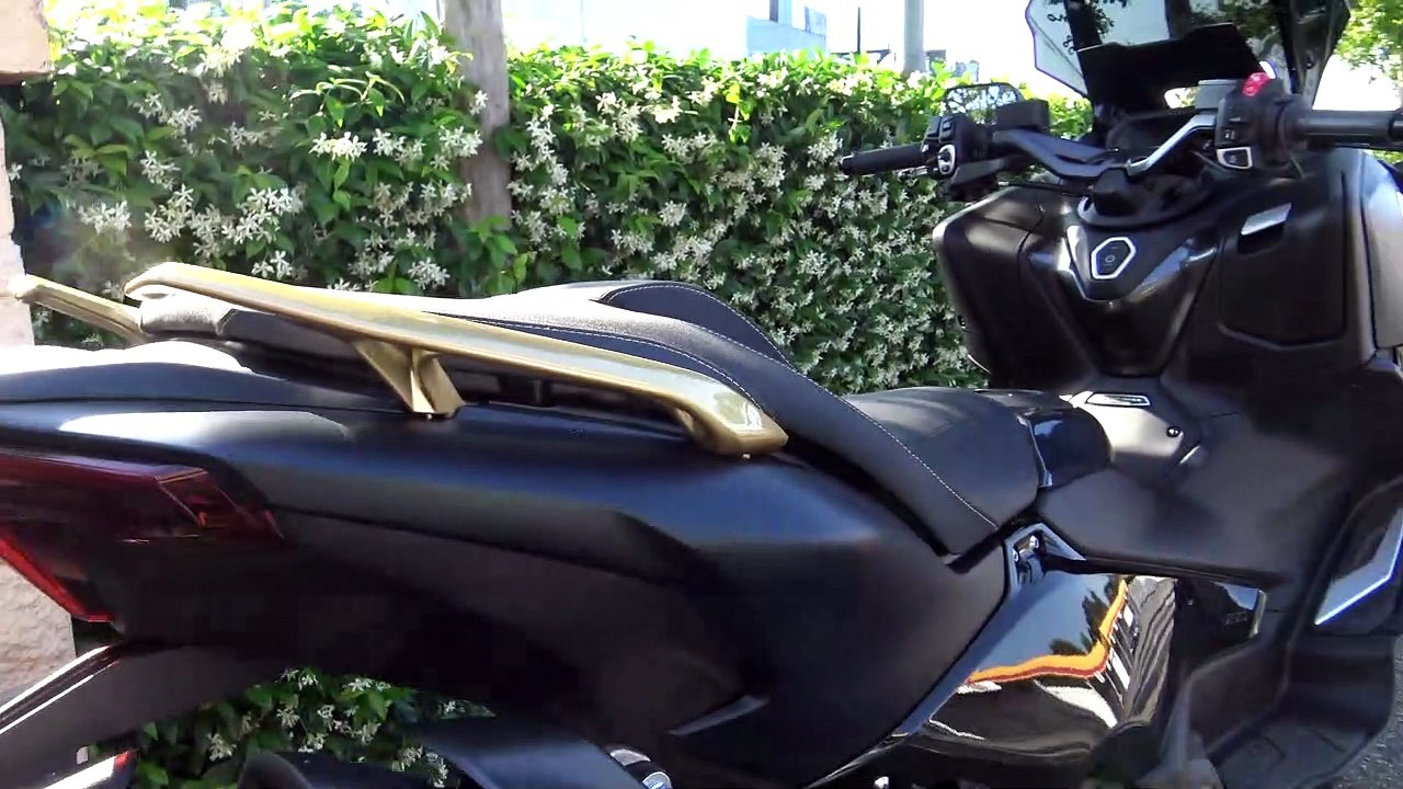T MAX 560 TECH MAX DARK PETROL MY CHANGES