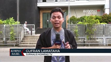 Masjid Unik Menyerupai Bangunan Kabah