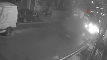 Başakşehir'de plaka hırsızları güvenlik kamerasında