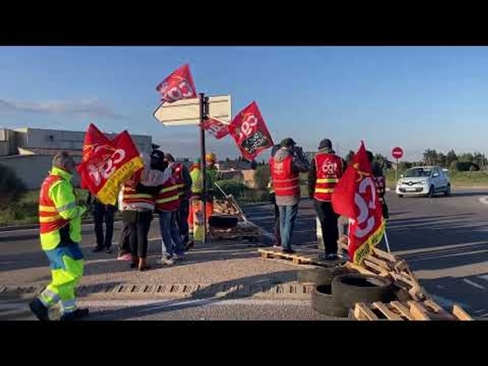 Carpentras : l'UD CGT 84 bloque l'accès à la zone commerciale des Croisières et Villefranche-Kennedy