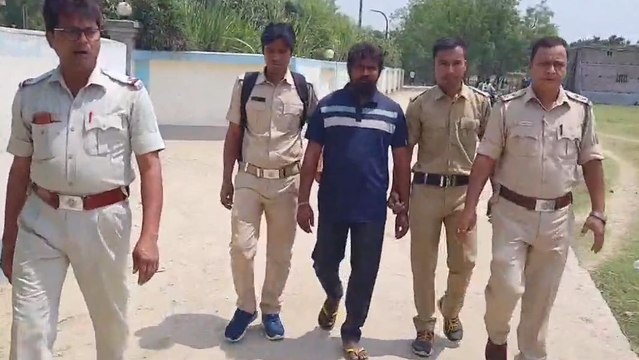 মানিকচক : নাবালিকাকে ধর্ষণ ,বোমাবাজি অভিযুক্তকে কিভাবে ধরল পুলিশ দেখুন ভিডিও