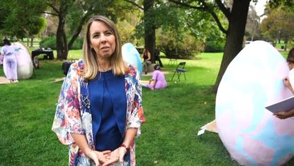 Huevos gigantes para conmemorar la pascua