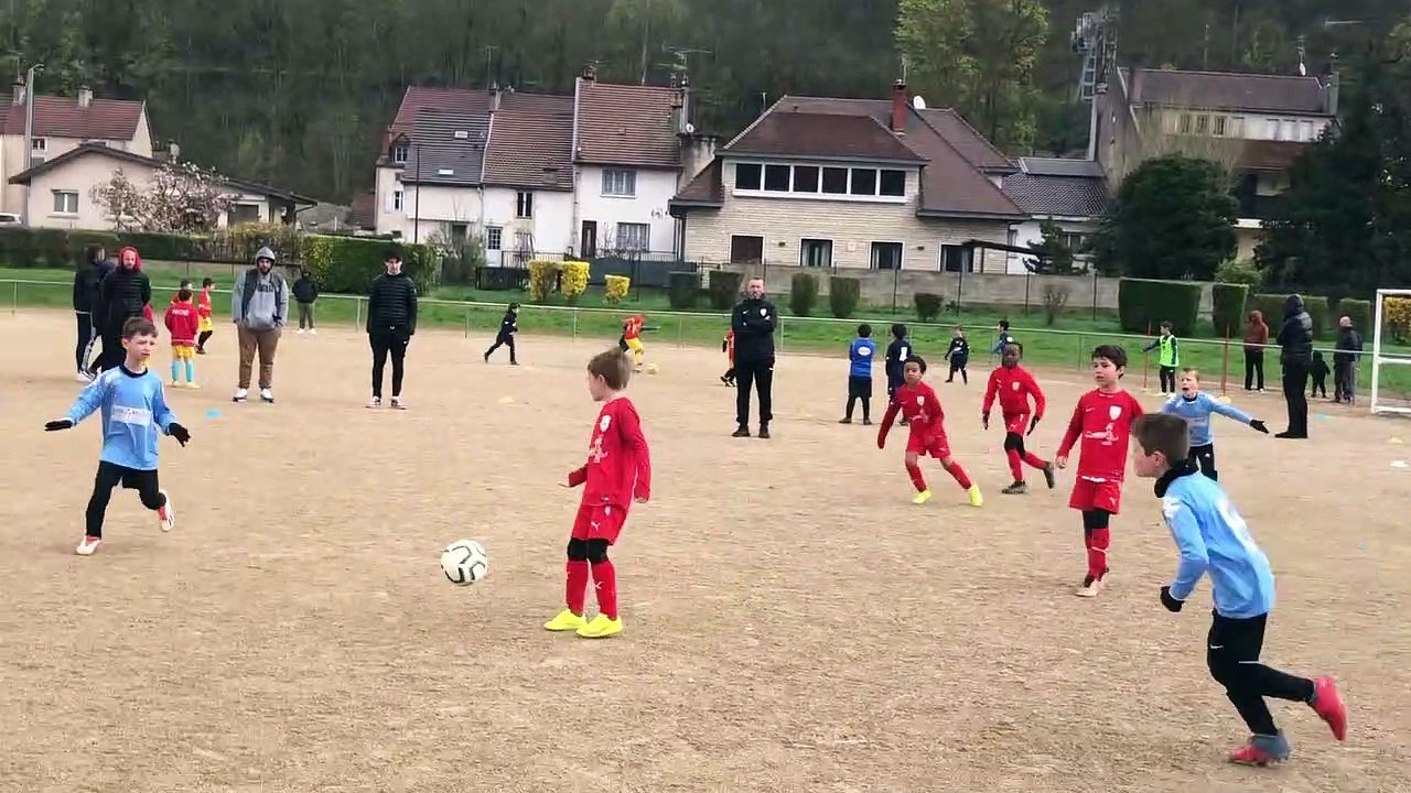 U9 /// PLATEAU A PLOMBIERES LES DIJON 4/9 (01/04)