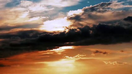 Wo Waqt Jab Hazrat Umar Farooq aik Buddu k Agay Pechay Ghomtay Rahe