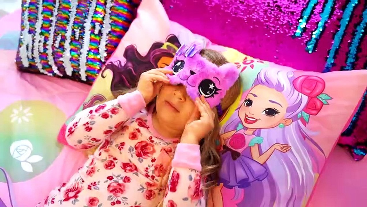 Diana Pretend Play Dress Up and New Make Up toys