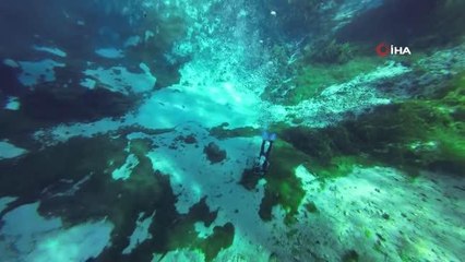 Metrelerce derinliğe dalarak evlilik yıl dönümü böyle kutladı