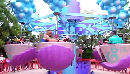 Vlad and Nikita in Sea World Amusement Park