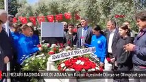 İSMET ATLI MEZARI BAŞINDA ANILDI ADANA'nın Kozan ilçesinde Dünya ve Olimpiyat şampiyonu milli güreşçi İsmet Atlı, vefatının 9'uncu yılında mezarı...