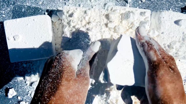 *stress relieving ASMR* artist soothes souls by crushing plain white gym chalk