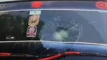 ভয়ঙ্কর ঘটনা রাস্তা থেকে ছিটকে পড়লো দুই ব্যক্তির দেহ, দেখুন ভিডিও