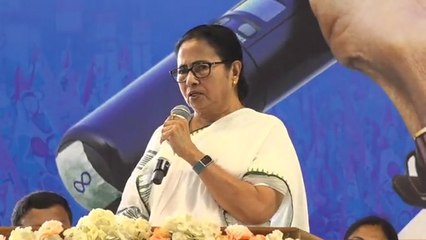 'রাম কোনও দিন বলেছিলেন বন্দুক নিয়ে মিছিল করতে ?' : মমতা বন্দ্যোপাধ্যায়  | Oneindia Bengali