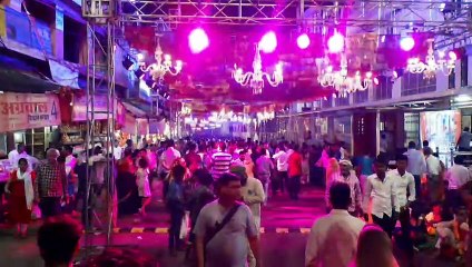मेहंदीपुर बालाजी में सजावट देखने उमड़े श्रद्धालु