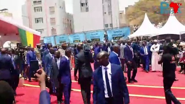 Défilé du 4 avril : Macky Sall salue l'organisation et la qualité des prestations