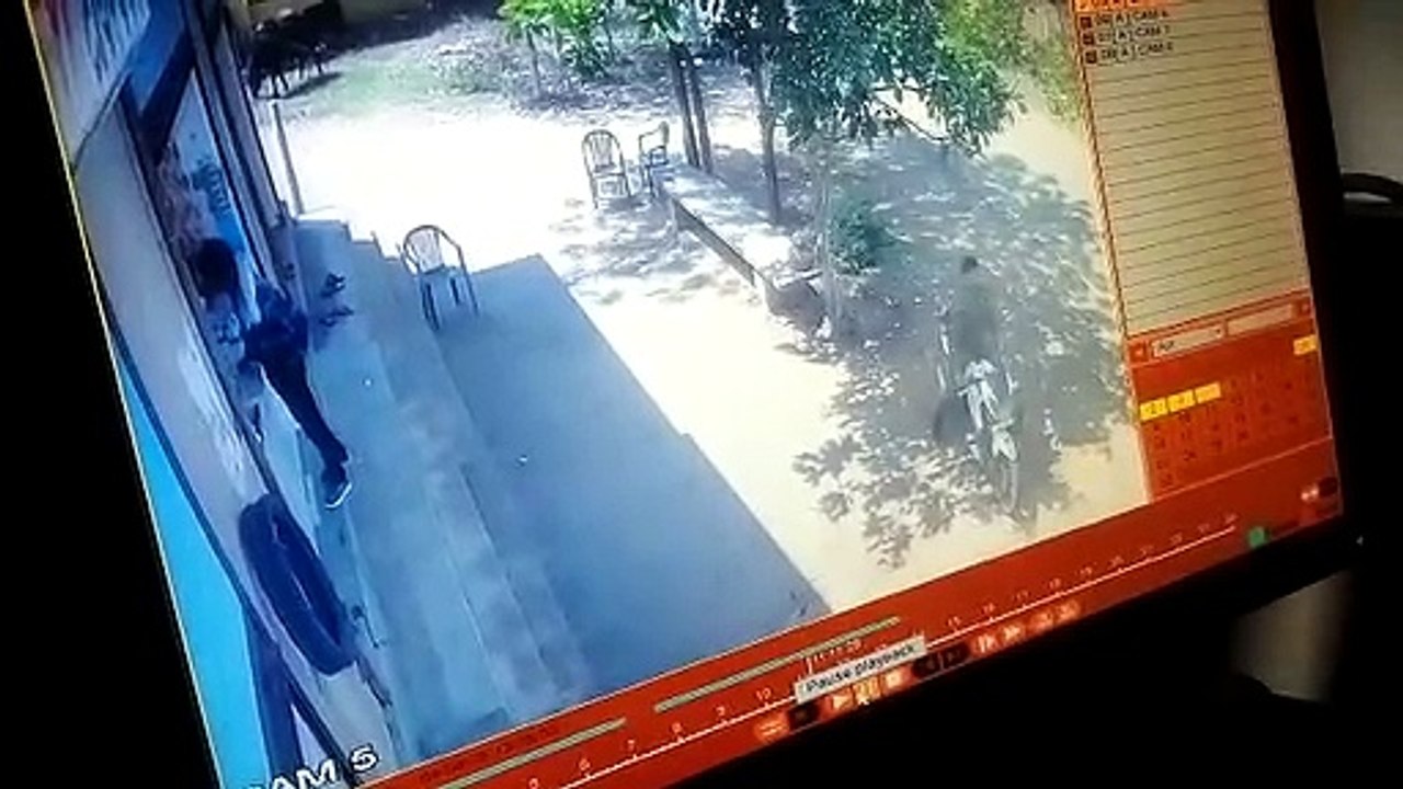 राजस्थान में यहां व्यापारी को बातों में लगाकर युवक उड़ा ले गया 30 हजार रुपए, सीसीटीवी में कैद हुई घटना