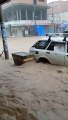 Calles quedan bajo el agua tras tormenta eléctrica en Yacuiba