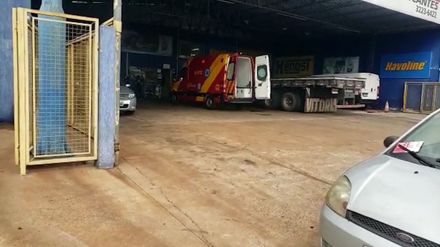 Trabalhador fratura a clavícula após cair de uma altura de mais de 2 metros