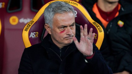  José Mourinho sauve son ancien joueur en plein match !