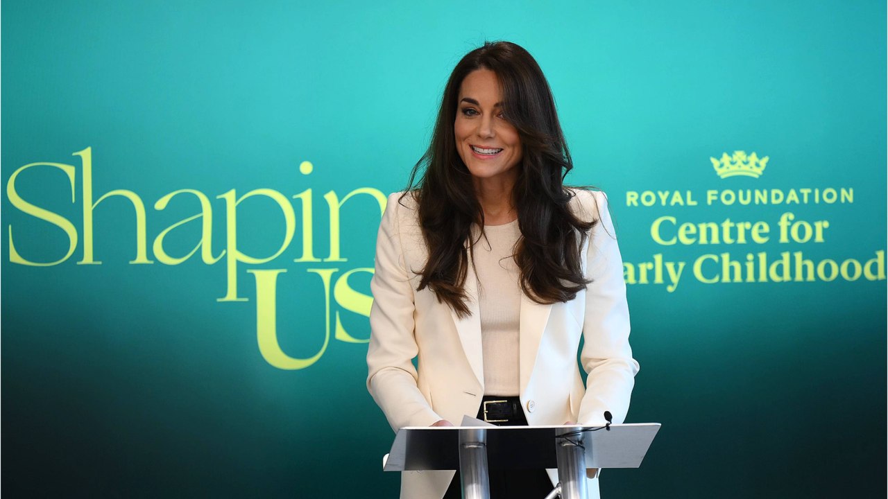 Voici - Kate Middleton : pourquoi elle "redoute" l'attitude de Meghan et Harry au cours des prochaines semaines ?