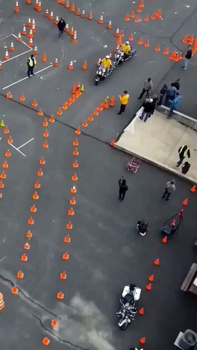 Ce test de conduite des motards en Bolivie est juste dingue