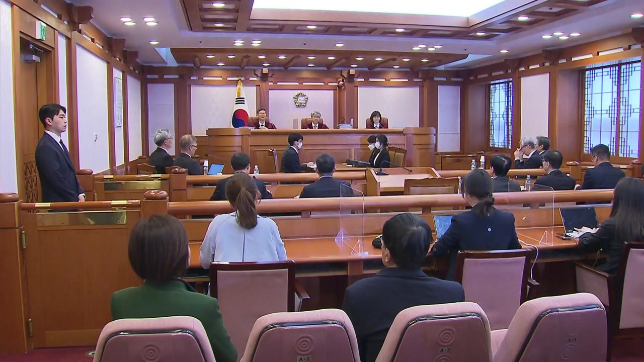 이상민 장관 첫 탄핵재판...이태원 참사 책임 두고 공방 / YTN