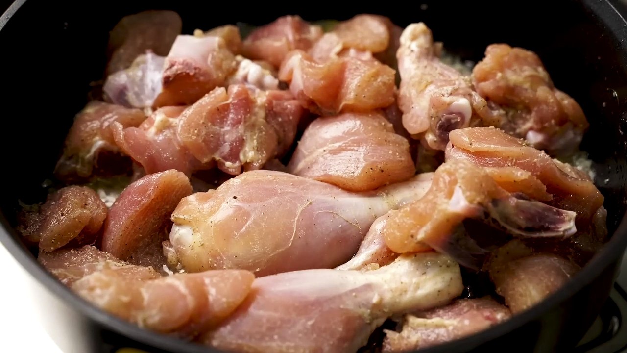 MILD WHITE CHICKEN CURRIES | CREAMY CHICKEN GRAVY RECIPES