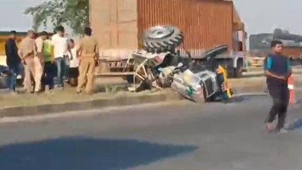 चंदौली में टला बड़ा हादसा, बाल-बाल बचे लोग; मची चीख पुकार