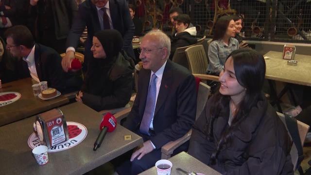 Kemal Kılıçdaroğlu ile Trabzonlu Gençler Arasında 'Marteniçka Bilekliği' Diyaloğu: Dileği Biliyorsunuz Zaten. Hepimizin Bildiği Sır