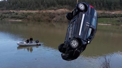 Samsun'da araç gölete uçtu: 2 ölü