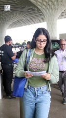 Navya Naveli Nanda एयरपोर्ट पर हुई स्पॉट#