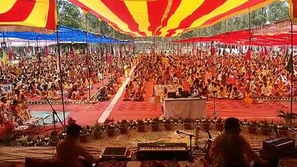 Video: जुटे हुए हैं हजारों श्रद्धालु, ऐसे हो रहा 108 कुण्डीय महायज्ञ