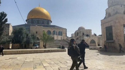 صور مباشرة من باحات المسجد الأقصى بعد اقتحامه على يد القوات الإسرائيلية