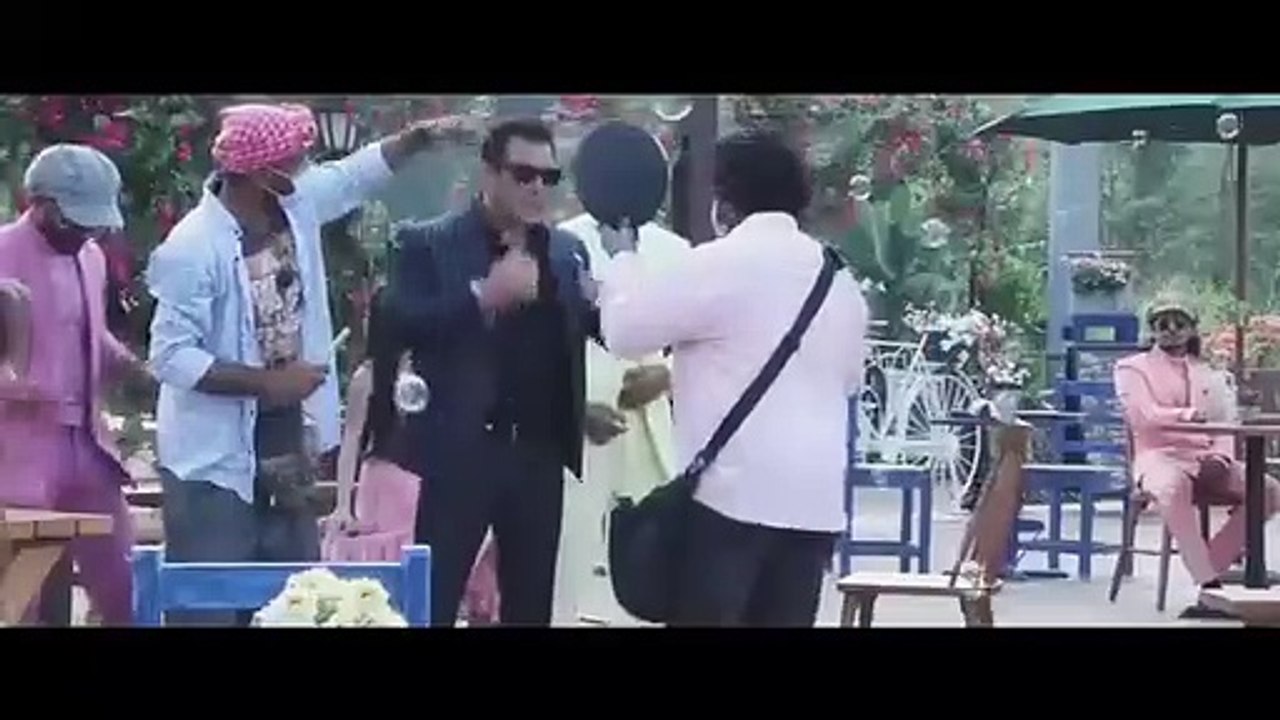 Radhe_Movie_Behind_the_Scenes_|_Salman_Khan_|_Disha_Patani_|_Pravu_Deva(360p)