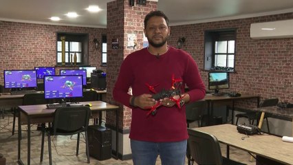 العربية تنفرد بنقل تدريبات الجنود الأوكرانيين على قيادة المسيّرات