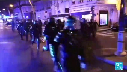 Retraites  : Après le rejet des motions de censure, nuit de colère en France - Sujet France 24