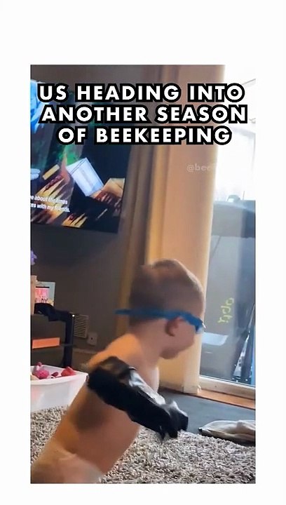 Quand ton bébé se prend pour un super héros...