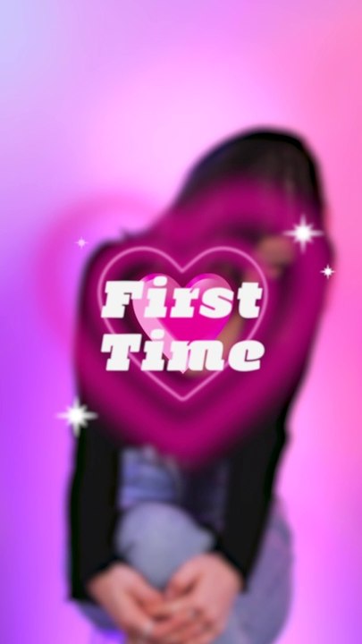 First Time - Célia Felicci se confie sur ses premières fois