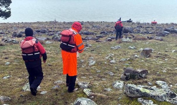 BATAN TEKNEDEKİ BALIKÇIYI ARAMA ÇALIŞMALARINDA 3'ÜNCÜ GÜN
