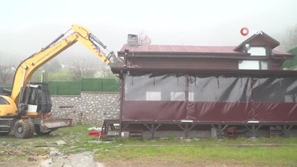 Uludağ yolundaki kaçak villa yıkıldı