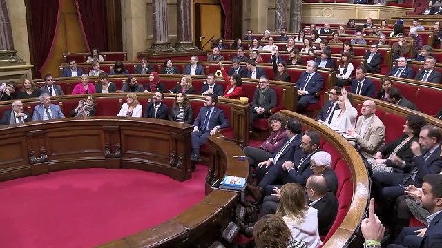 El PSC ganaría las elecciones catalanas mejorando con 34-40 escaños y ERC lograría de 29 a 34