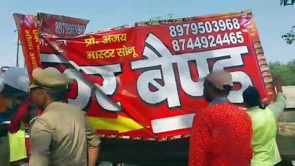 Video:गाजियाबाद पुलिस ने सड़क पर हो रहे अतिक्रमण के खिलाफ की कार्रवाई