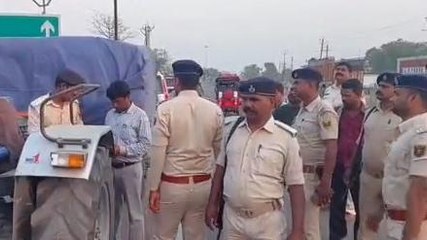 अररिया: बथनाहा रैक प्वाइंट पर छ: ओवरलोडेड वाहनों से परिवहन विभाग ने लाखों का वसूला जुर्माना