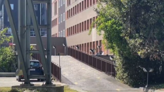 Silvio Berlusconi di nuovo ricoverato all'ospedale San Raffaele